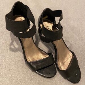 Moda Spana Black Leather Strappy Sandals with Elastic Ankle Straps, Size 9